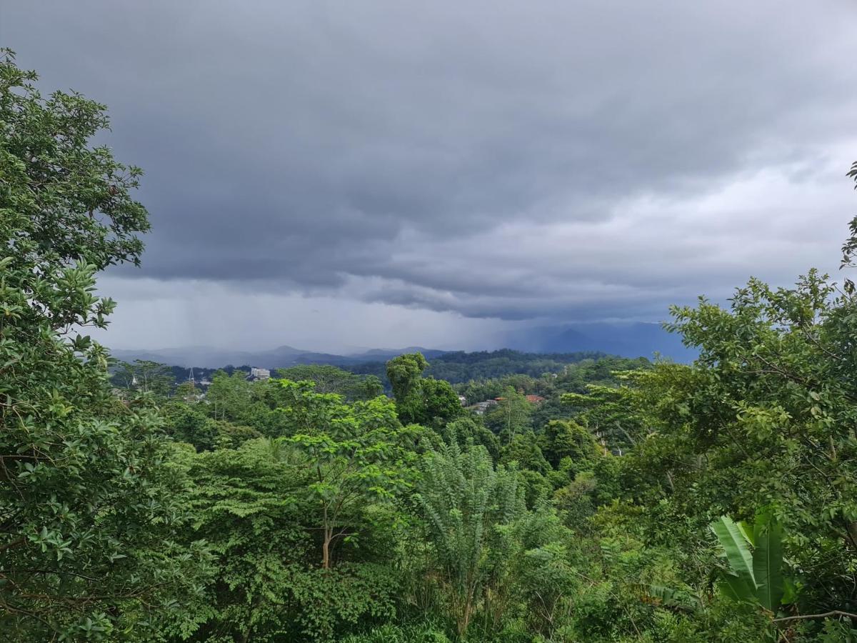 Hello Kandy Homestay Exterior photo