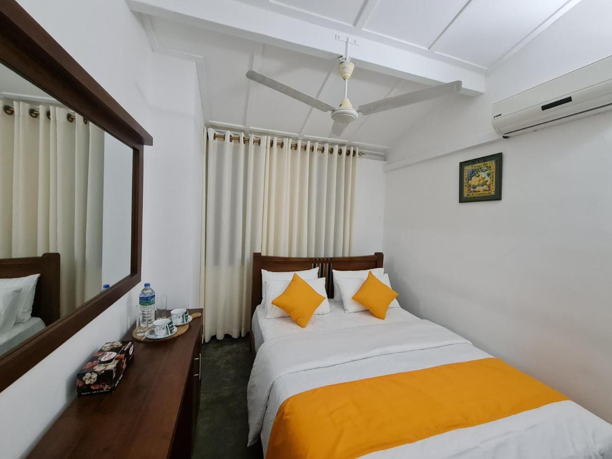 Hello Kandy Homestay Exterior photo