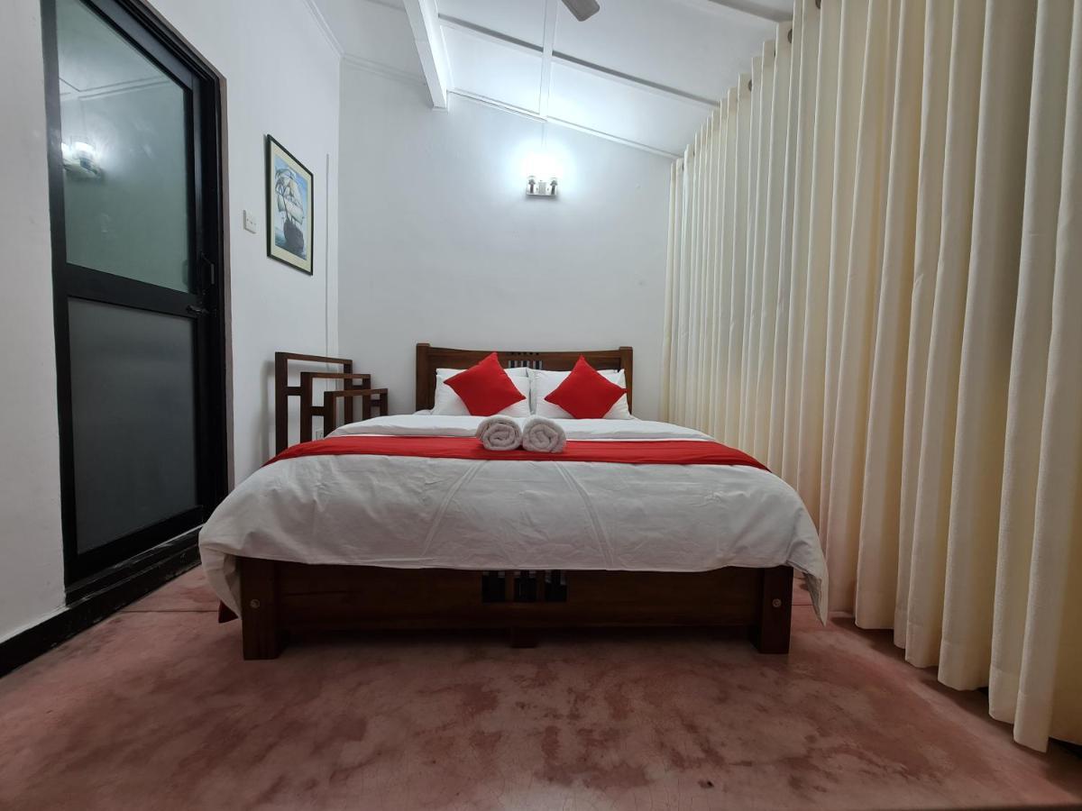 Hello Kandy Homestay Exterior photo