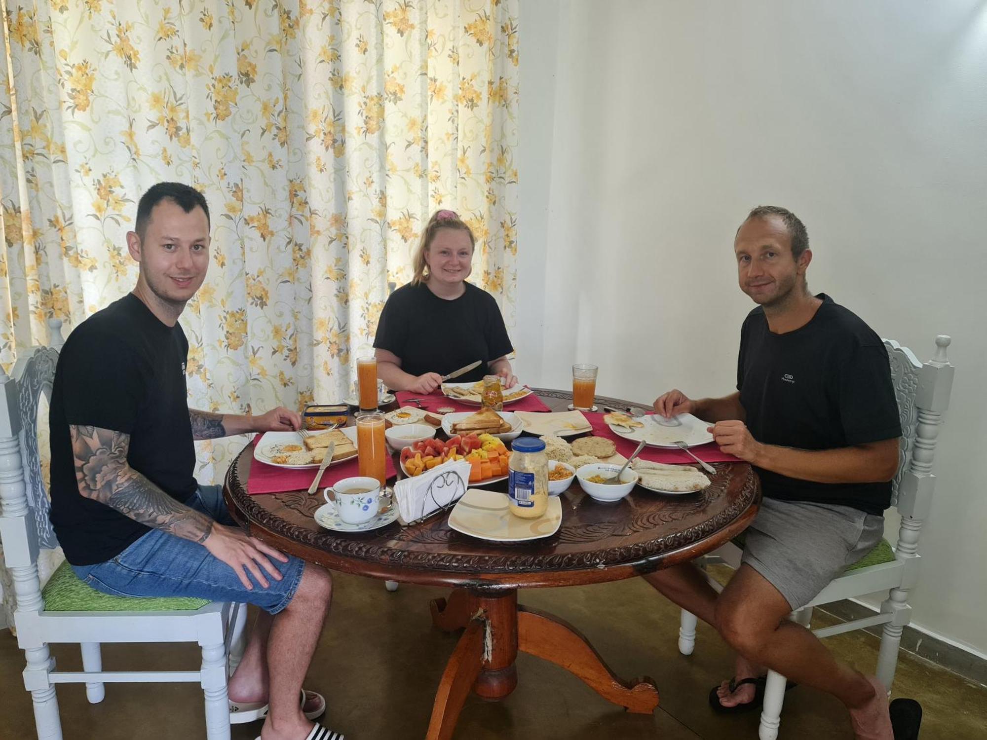 Hello Kandy Homestay Exterior photo